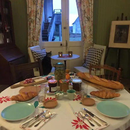 La Grenouille Noire 3*