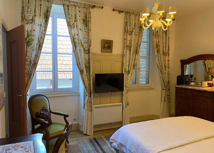 La Grenouille Noire 3*